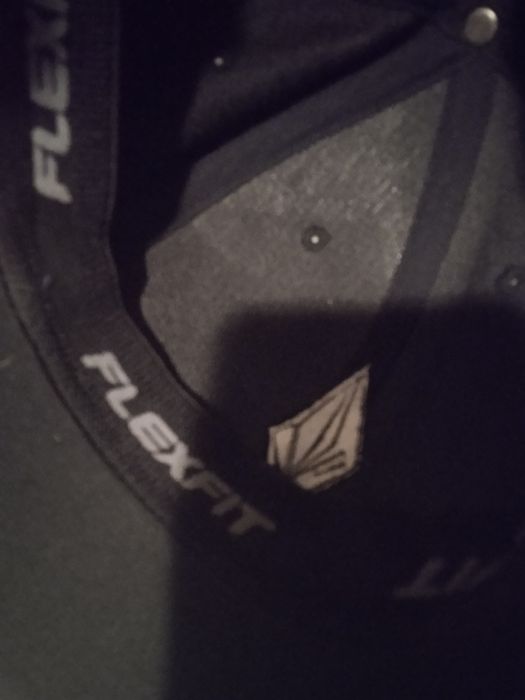 Шапка Volcom козирка