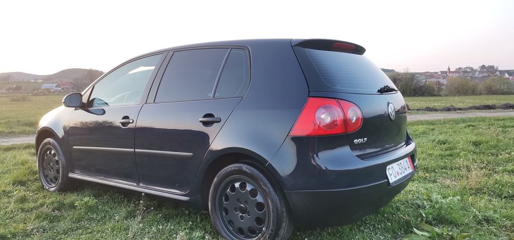 Vw Golf 5 1.4 mpi 2 chei 2 seturi de roti recent adus