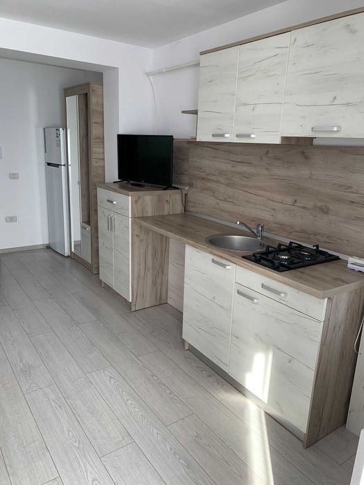 Inchiriez garsoniere pe termen lung str. Cerna