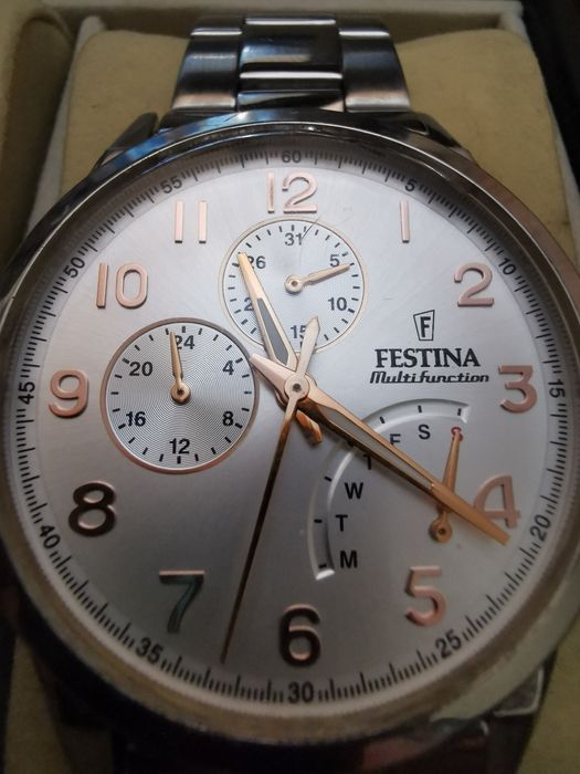 Продавам часовници