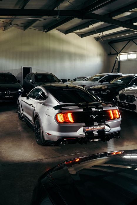 FORD Mustang 2021 — imagine 3