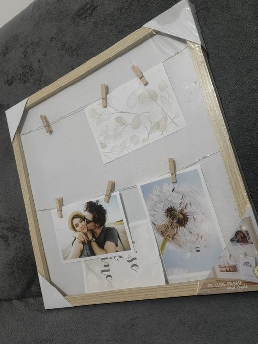 Ramă foto cu LED – iluminare modernă pentru amintirile tale!