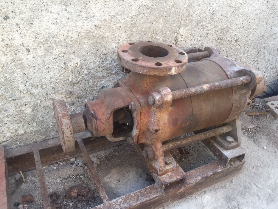 многостъпална помпа за вода 28 л/сек БГ