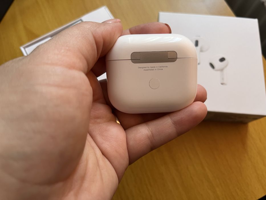 AirPods  3 (2021)