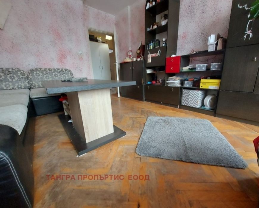 Продава се 2-стаен апартамент в гр. Радомир