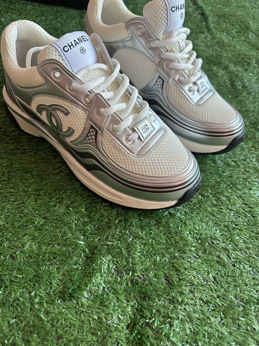 Chanel runner silver