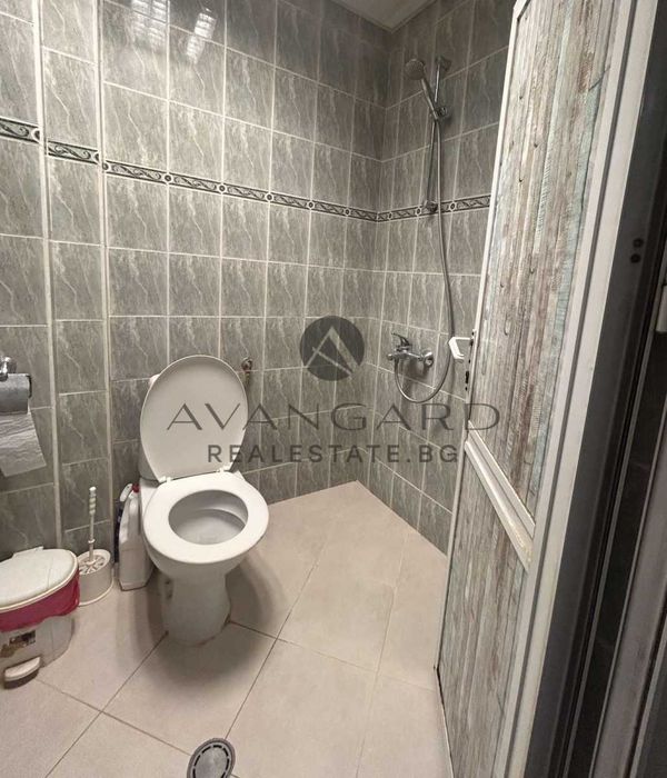 Продава се Двустаен апартамент в Пловдив, Кючук Париж - 66 кв.м за 1894 €/кв.м - Снимка #5