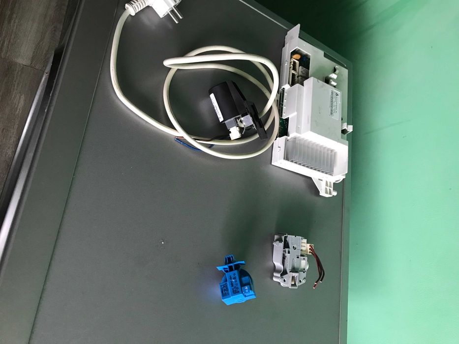 Пералня Ariston hotpoint WMG 722