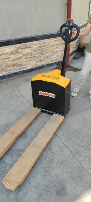 Рохля/ Рохли / Электрический транспалет HK-20 (2 тонны)