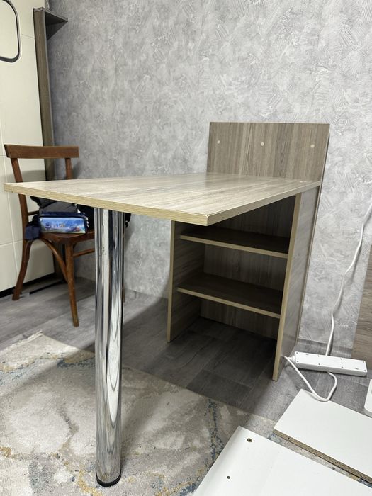 Продаю стол недорого