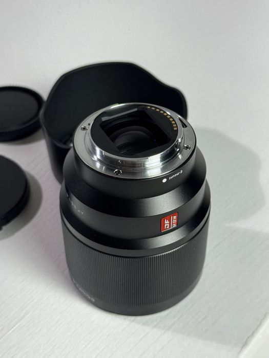 Обектив Viltrox 85мм. F1.8 STM ED iF II FE - Като нов
