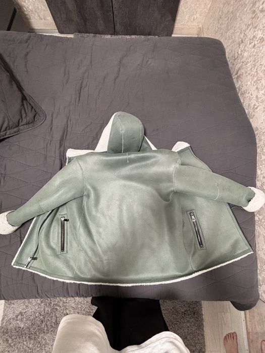 Зимесезонная дубленка