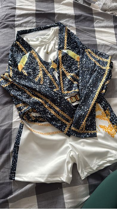 Котстюм Руми Ханирикс