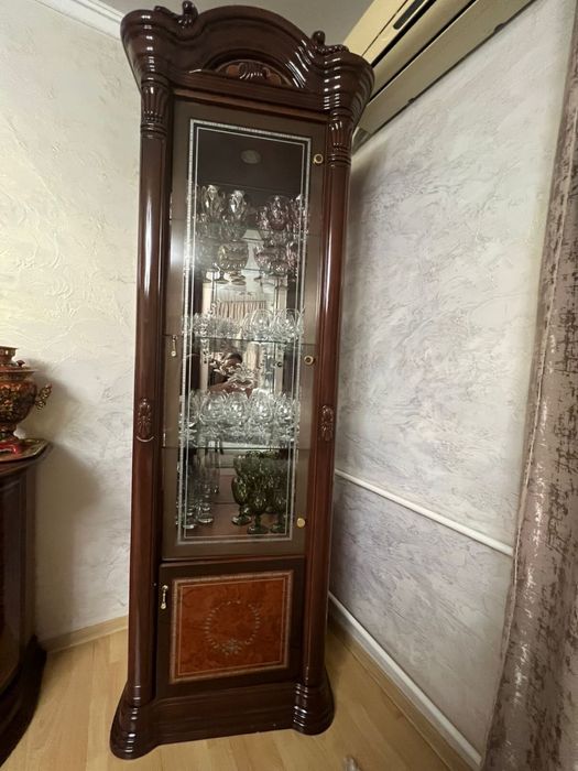 Продам стенку в зал Срочно