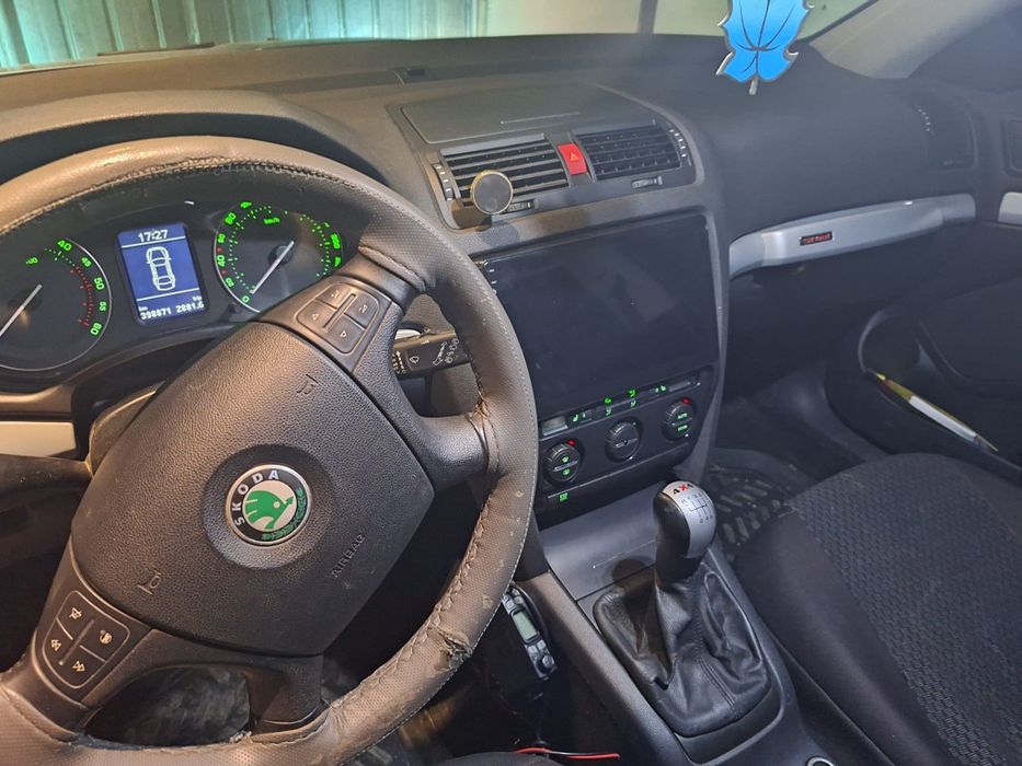 Vând skoda octavia scout 4x4