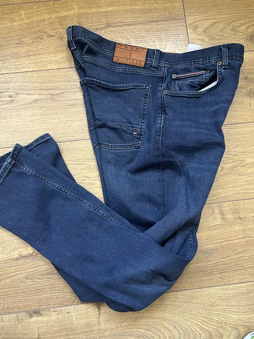Tommy Hilfiger : Denton Straight - 36 размер / Оригинал
