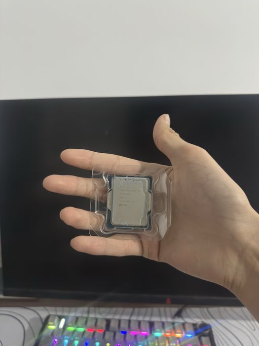 Процессор i5-12400F