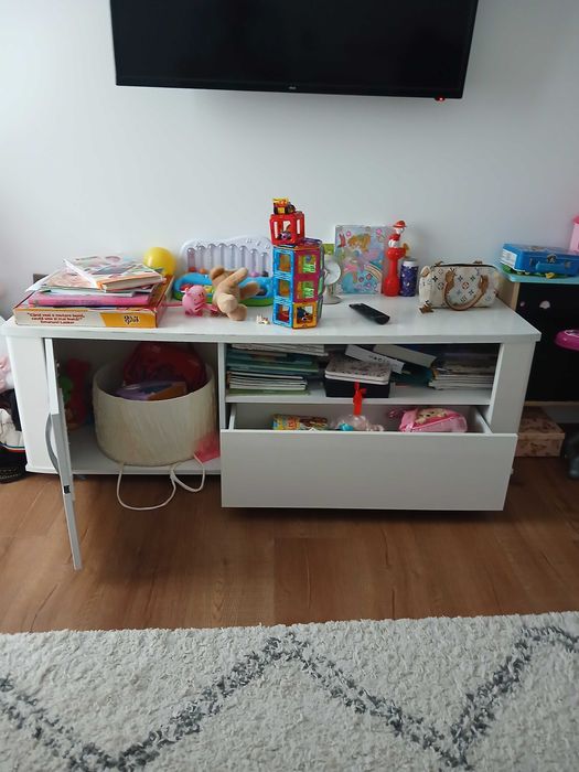 Vand piesa mobilier comoda