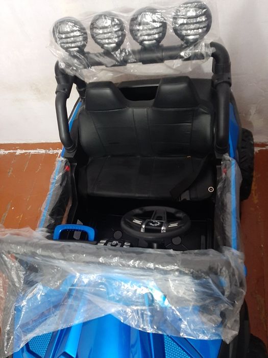 Продам детский электромобиль