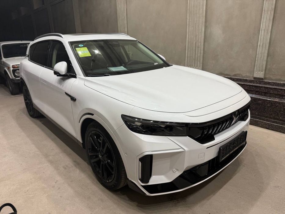 Voyah Free 318 restyling nalichi shoshilamiz