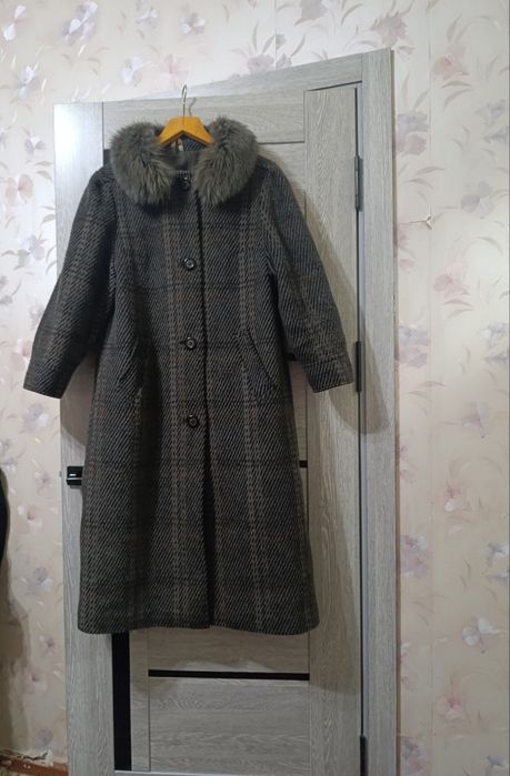 Пальто для женщин шерстяной
