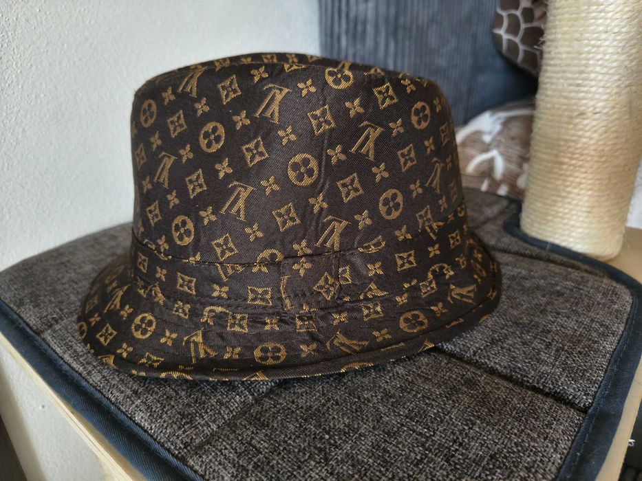 Pălărie fashion-LV