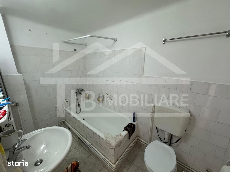 Casa cu 3 camere, 2300mp teren, zona SubPadure