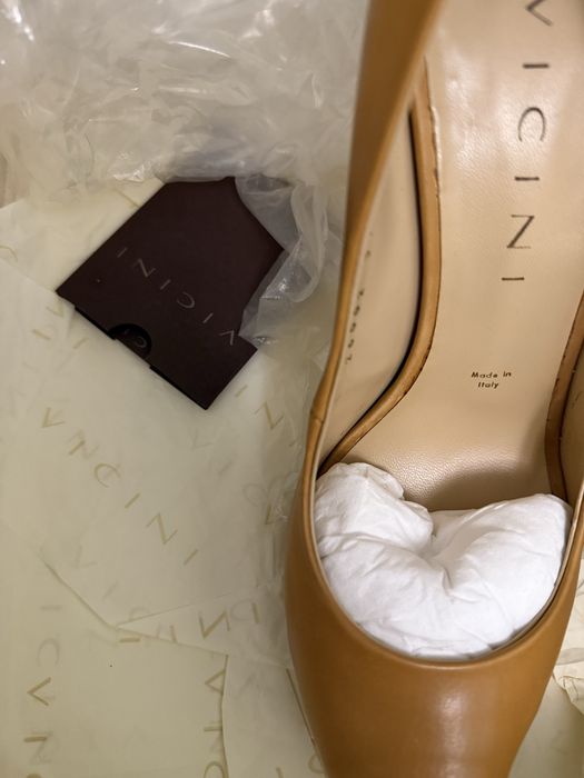 Продаю туфли Vicini 37 размера