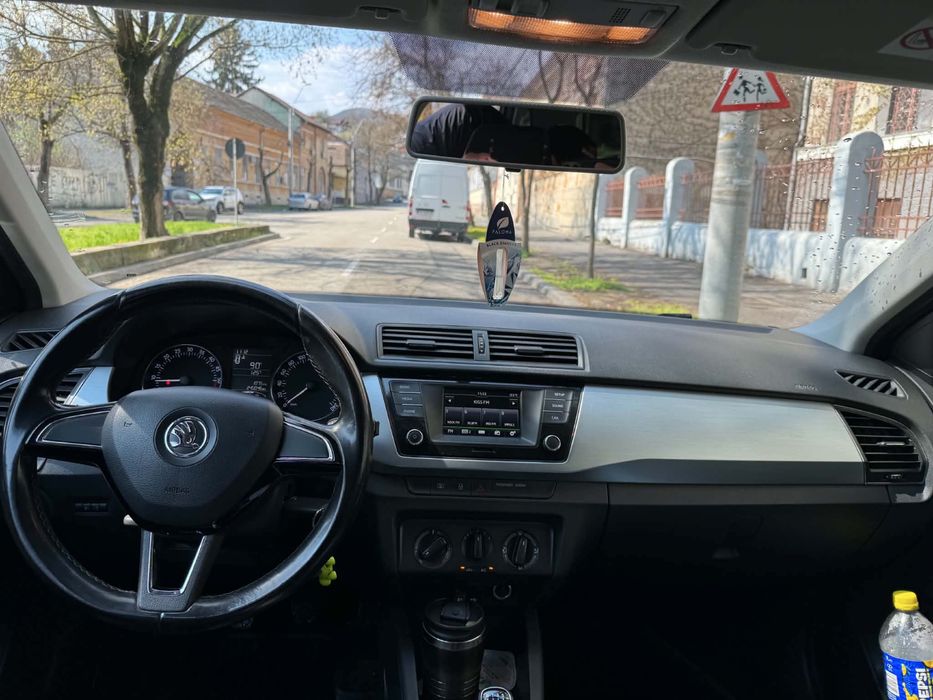 Vand Skoda Fabia 1.4 ( 5 +1trepte )
