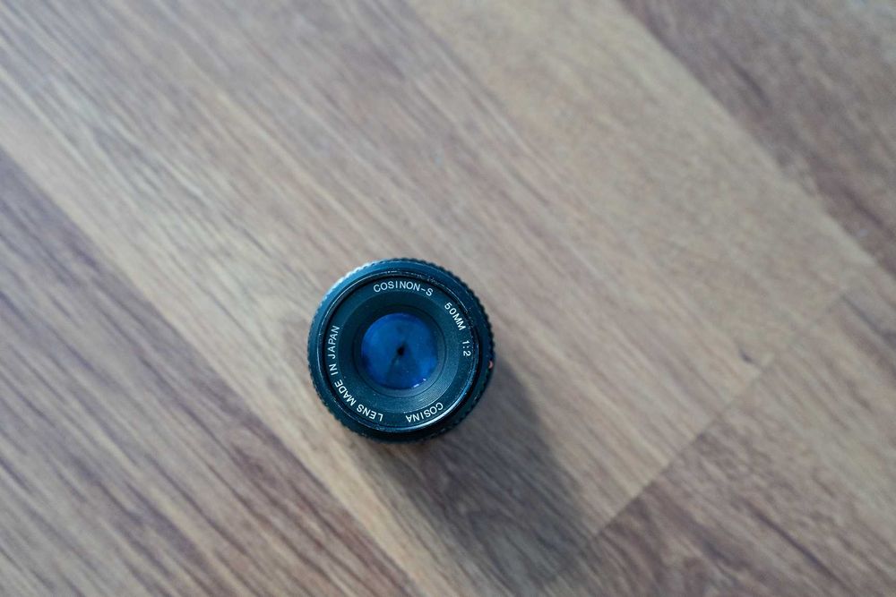 Cosina Cosinon-S 50mm f/2 – плавен фокус и бленда, винтидж Pentax K