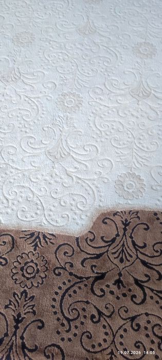 Ковер 3*2 в хорошем состоянии , теплый.