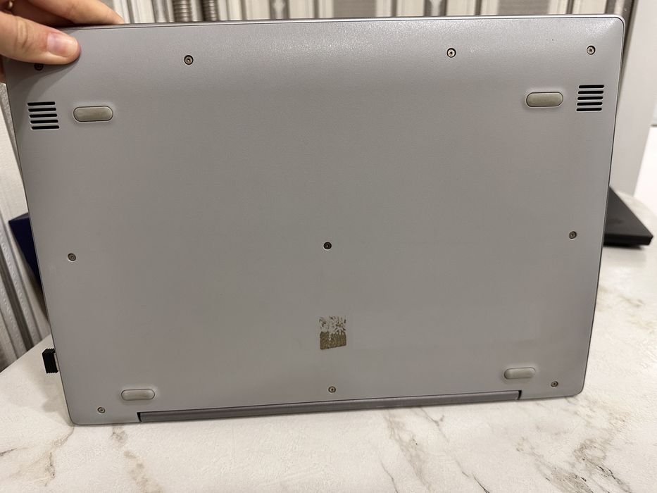 Продается ноутбук Lenovo