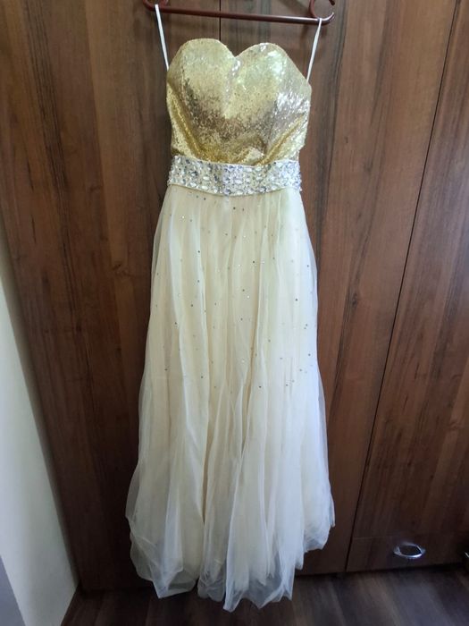 Платья / одежда б/у