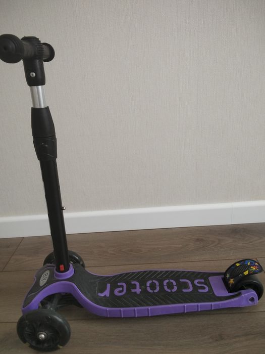 Продам самокат детский