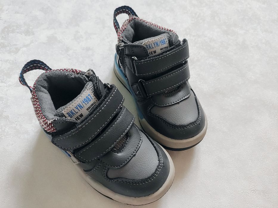 Демисезонные ботинки для мальчика. 22рр