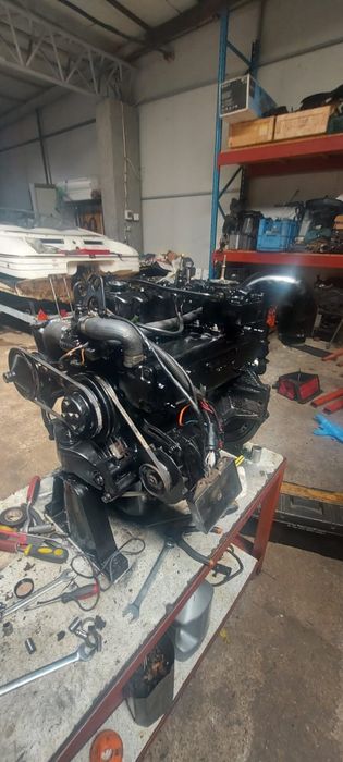 Barca cu motor si peridoc Variante auto