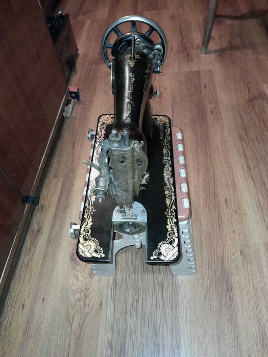 Шевна машина Сингер