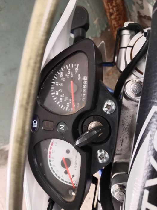 Мотоцикл 250 куб