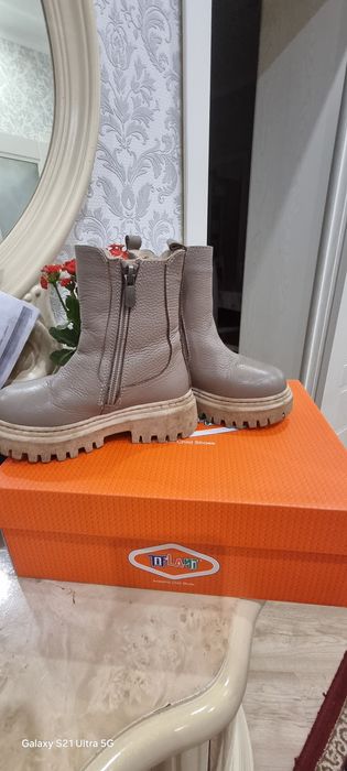 Обувь для девочек.