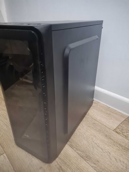 Корпуса Wintek и Aerocool