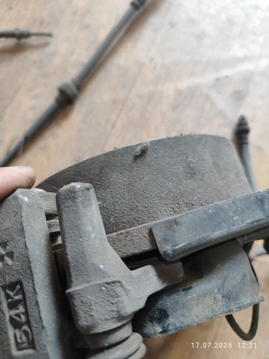 Суппорт, тормозной диск