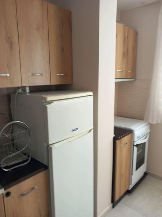 Дава се под наем Тристаен апартамент в София, Надежда 4 - 64 кв.м за 511 € - Снимка #2