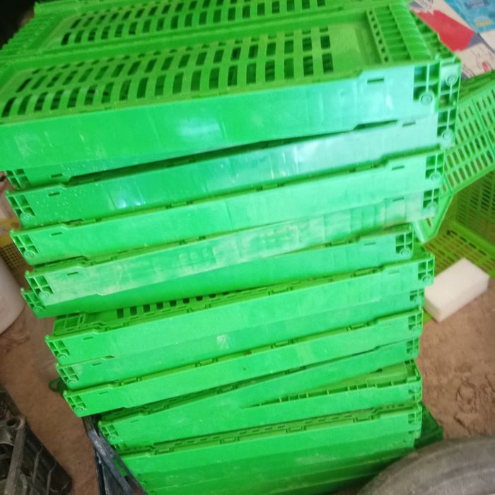 yashik sotiladi xali yangi ishlatilmagan yigiladigan yashik narxi 10 m