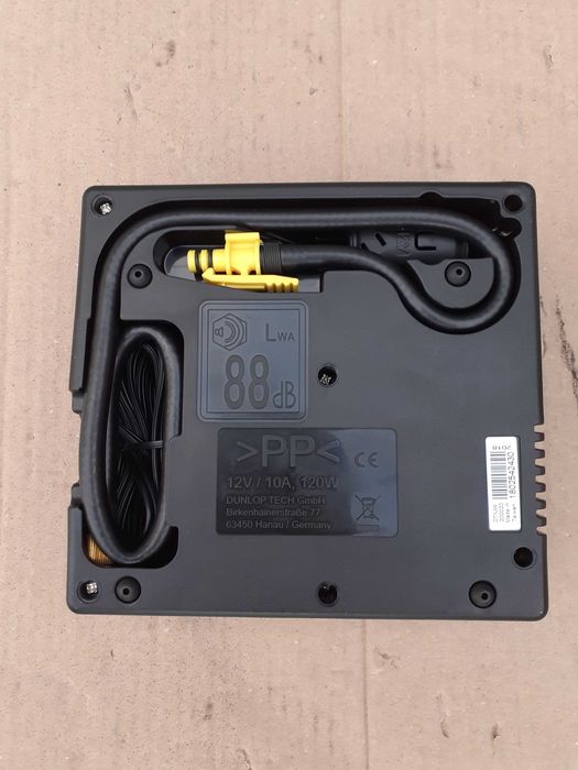 Compresor auto umflat roti si spuma pt.gama BMW