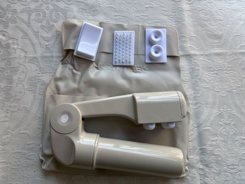 Ръчен преносим масажор