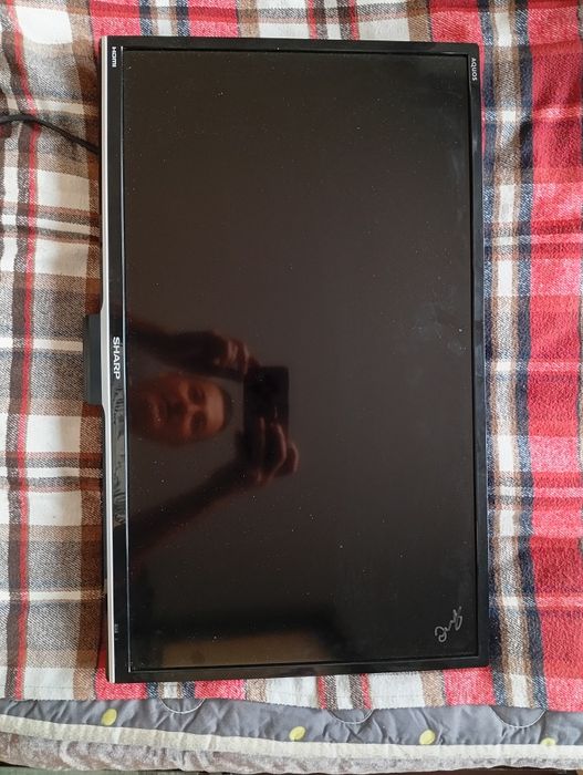 Телевизор Sharp сотилади