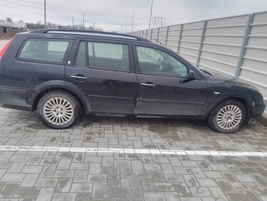 Masina de vanzare ford mondeo