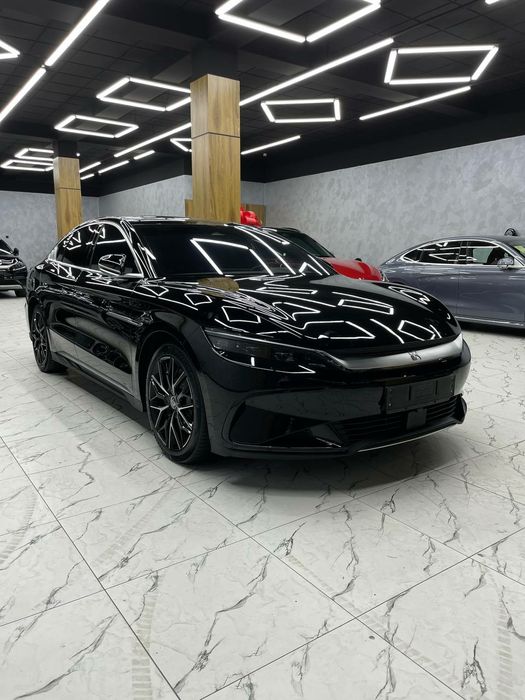 BYD Han EV : 2023