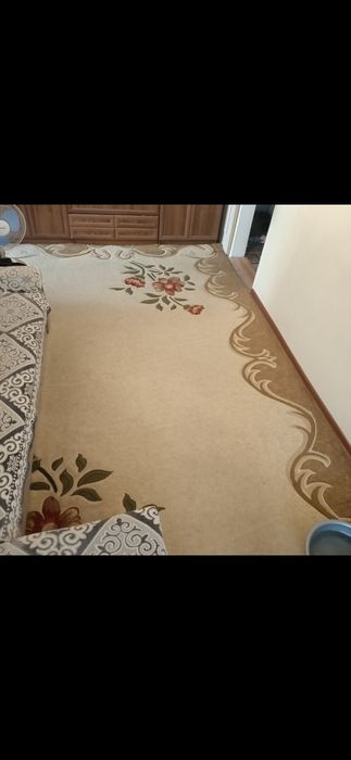 Ковер, хорошего качества