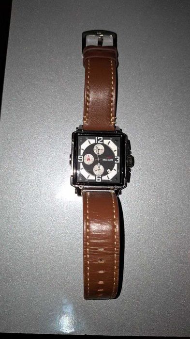 Продаются часы БУ